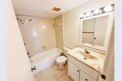 4034 Dream Oak Place #104, Tampa, FL 33613 - Photo 9