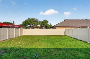 32629 Vista Ave, Leesburg, FL 34788 - Photo 29