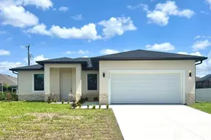 117 NW 13th St, Cape Coral, FL 33993 - Photo 1