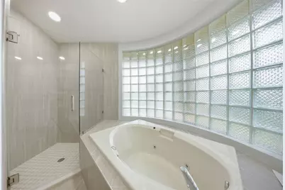 504 Stratfield Drive, Lutz, FL 33549 - Photo 19