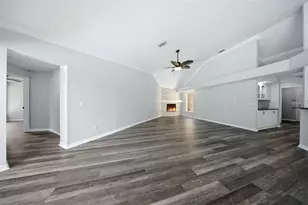 504 Stratfield Dr, Lutz, FL 33549 - Photo 9