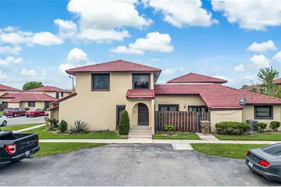 447 Hunter Circle, Kissimmee, FL 34758 - Photo 3