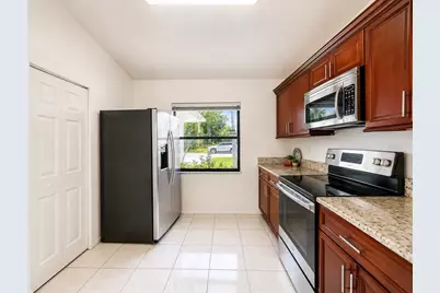 340 Chiquita Court, Kissimmee, FL 34758 - Photo 9