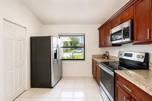 340 Chiquita Ct, Kissimmee, FL 34758 - Photo 9