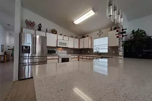 944 Lockbreeze Dr, Davenport, FL 33897 - Photo 11