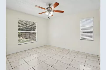 9910 N Dean Oaks Court, Orlando, FL 32825 - Photo 5