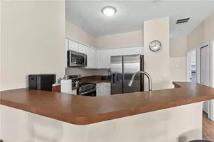 2847 Oakwater Dr, Kissimmee, FL 34747 - Photo 27