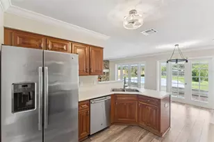 700 Blue Lake Dr, Longwood, FL 32779 - Photo 9