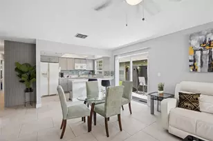 536 Hibiscus Way, Orlando, FL 32807 - Photo 13