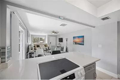536 Hibiscus Way #7B, Orlando, FL 32807 - Photo 11