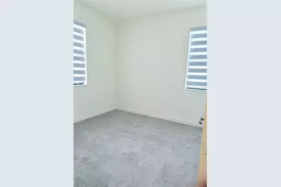10306 W 33rd Lane, Hialeah, FL 33018 - Photo 25