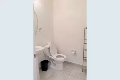 10306 W 33rd Lane, Hialeah, FL 33018 - Photo 9