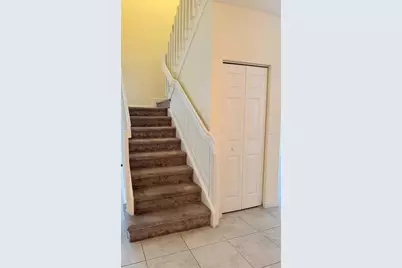 10306 W 33rd Lane, Hialeah, FL 33018 - Photo 13
