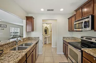 450 Carina Cir, Sanford, FL 32773 - Photo 5