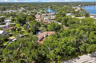1637 SE Paradise Cir, Crystal River, FL 34429 - Photo 37