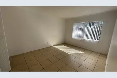 7502 Needle Leaf Place #66, Tampa, FL 33617 - Photo 11