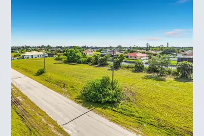 407 NW 31st Place, Cape Coral, FL 33993 - Photo 15