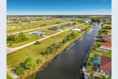 407 NW 31st Place, Cape Coral, FL 33993 - Photo 47