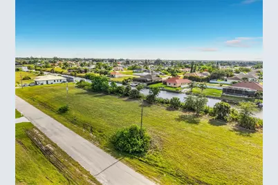407 NW 31st Place, Cape Coral, FL 33993 - Photo 13