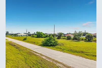 407 NW 31st Place, Cape Coral, FL 33993 - Photo 21