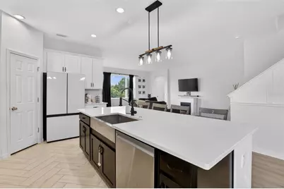 589 Jupiter Beach Road, Groveland, FL 34736 - Photo 11