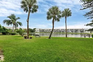 3532 Lake Bayshore Dr, Bradenton, FL 34205 - Photo 25