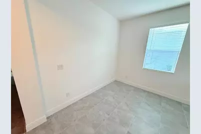 5055 Tibet Court, Saint Cloud, FL 34772 - Photo 5