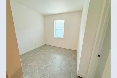 5055 Tibet Court, Saint Cloud, FL 34772 - Photo 7