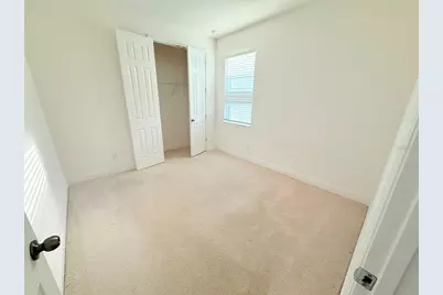 5055 Tibet Court, Saint Cloud, FL 34772 - Photo 9