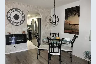 2395 Harbor Boulevard #203, Port Charlotte, FL 33952 - Photo 5