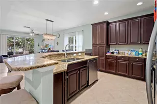 10337 Belfry Cir, Orlando, FL 32832 - Photo 11
