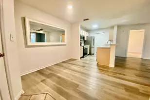 5463 Vineland Rd, Orlando, FL 32811 - Photo 11
