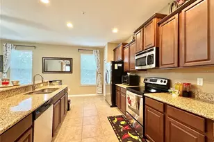 4309 Regal Town Ln, Lake Mary, FL 32746 - Photo 11
