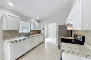 925 Old Mail Ln, Sanford, FL 32773 - Photo 17