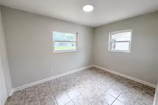 2890 53rd St N, Saint Petersburg, FL 33710 - Photo 21