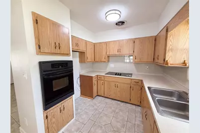2890 53rd Street N, Saint Petersburg, FL 33710 - Photo 13