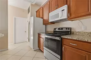 9050 Stockton Ct, Orlando, FL 32817 - Photo 17