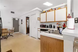 5165 Innesbrook Ct, Orlando, FL 32808 - Photo 15