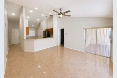 320 Paradise Woods Place, Davenport, FL 33896 - Photo 9