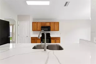 8270 Peak Ave, Lakeland, FL 33810 - Photo 11