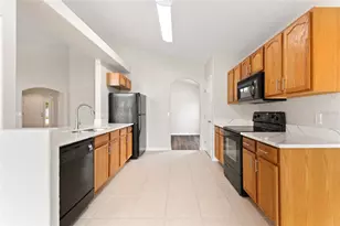 8270 Peak Ave, Lakeland, FL 33810 - Photo 9
