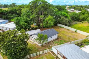 1011 Montclair Rd, Cocoa, FL 32922 - Photo 7