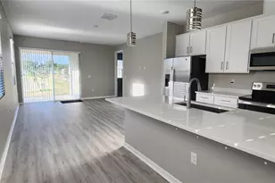 932 Blue Creek Dr, Haines City, FL 33844 - Photo 5