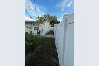 1210 Branda Vista Drive, Brandon, FL 33510 - Photo 9