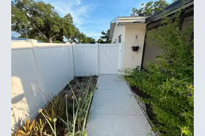 1210 Branda Vista Drive, Brandon, FL 33510 - Photo 13