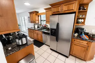 1210 Branda Vista Dr, Brandon, FL 33510 - Photo 11