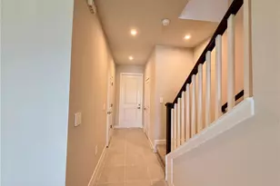 12326 Amber Crk Cir, Lakewood Ranch, FL 34211 - Photo 3