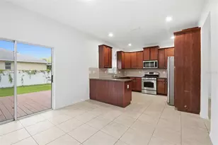 5654 Aaron Ct, Sarasota, FL 34232 - Photo 13
