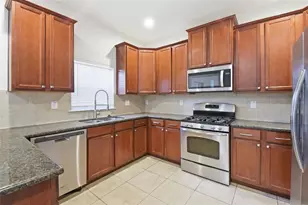 5654 Aaron Ct, Sarasota, FL 34232 - Photo 15