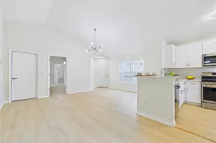 2472 Sagemont Dr, Brandon, FL 33511 - Photo 11